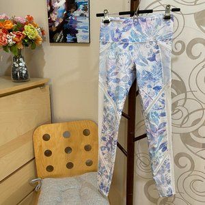 Ivivva by Lululemon Yoga pants leggings side pockets see through mesh US 4